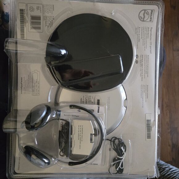 Philips AX5319 Jogproof Portable CD Player with Headphones & Remote NEW* SEALED - Picture 2 of 3
